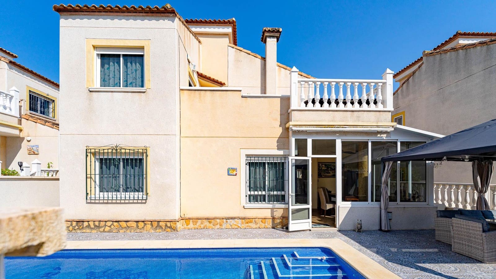 3 bedroom Apartment for sale in San Miguel de Salinas with pool - € 239,999 (Ref: 9715025)