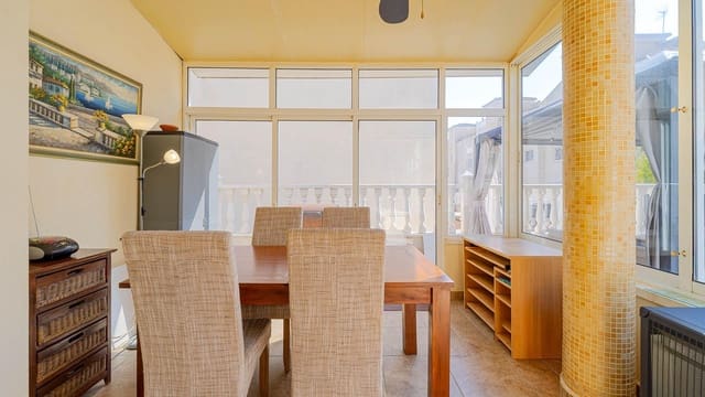 3 soveværelse Lejlighed til salg i San Miguel de Salinas med swimmingpool - € 239.999 (Ref: 9715025)