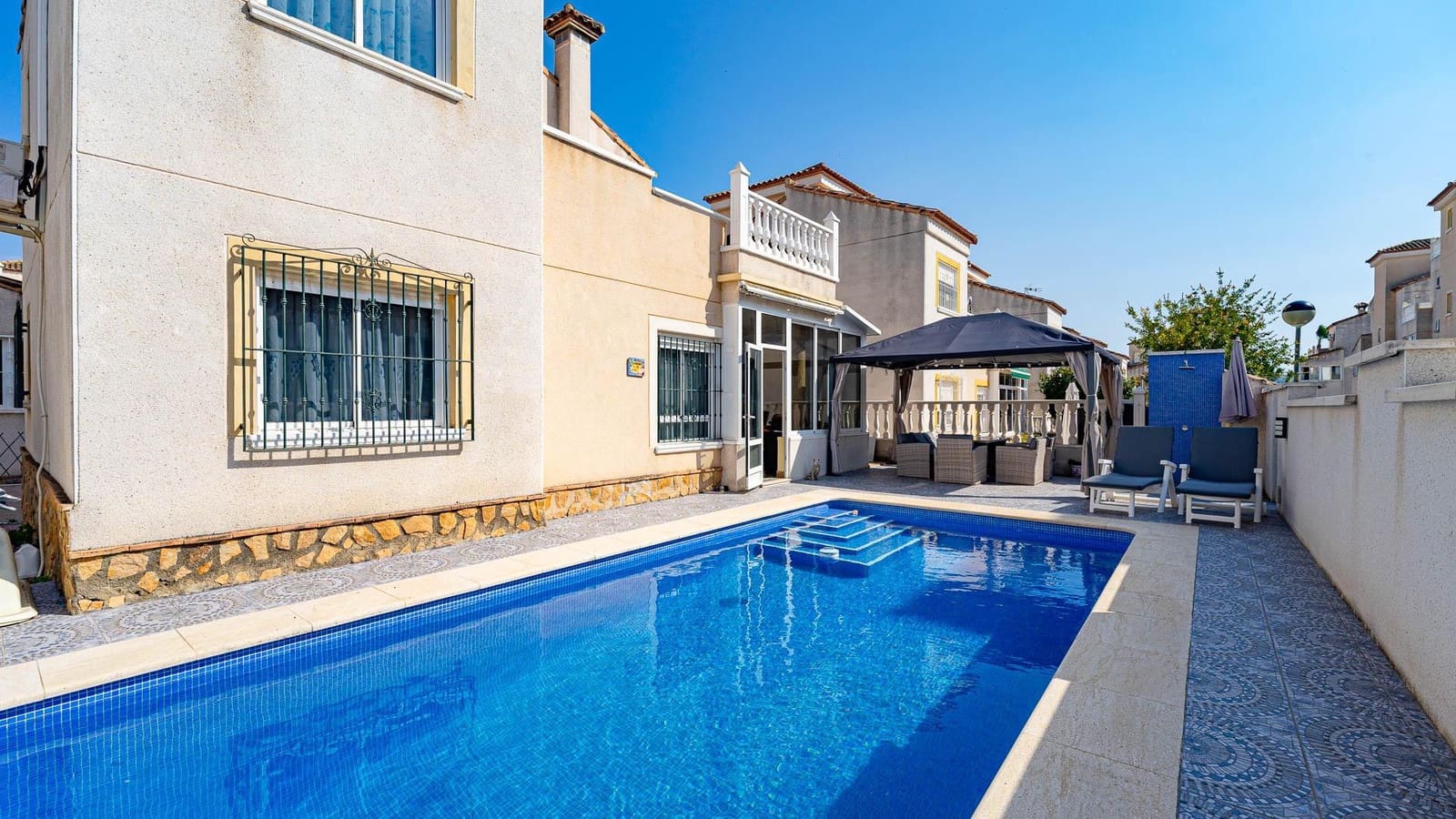 3 bedroom Apartment for sale in San Miguel de Salinas with pool - € 239,999 (Ref: 9715025)