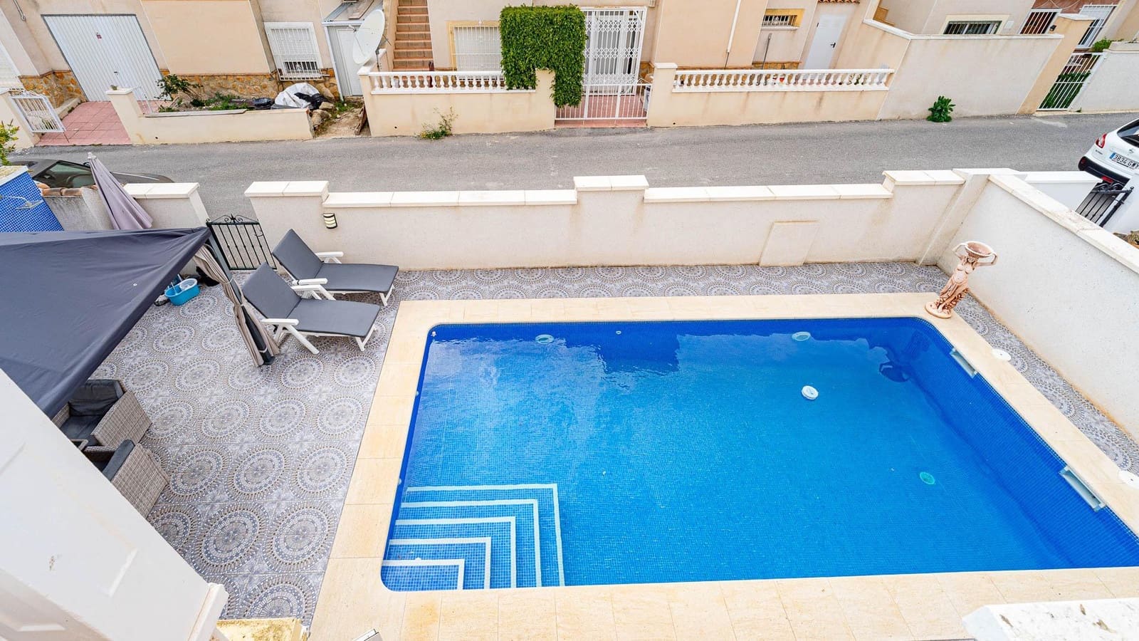 3 bedroom Apartment for sale in San Miguel de Salinas with pool - € 239,999 (Ref: 9715025)