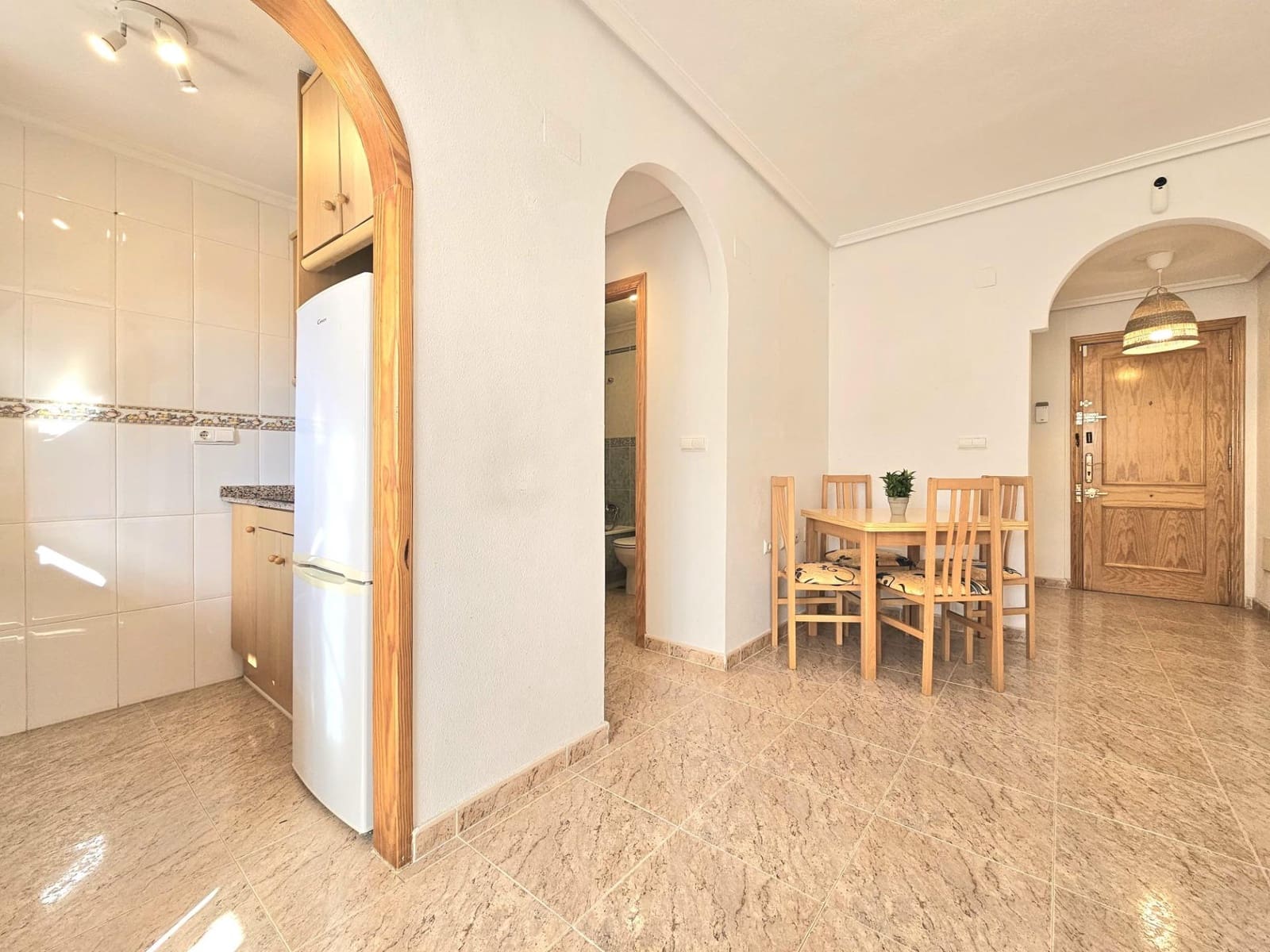 1 Zimmer Apartment zu verkaufen in Torrevieja - 115.000 € (Ref: 9720098)