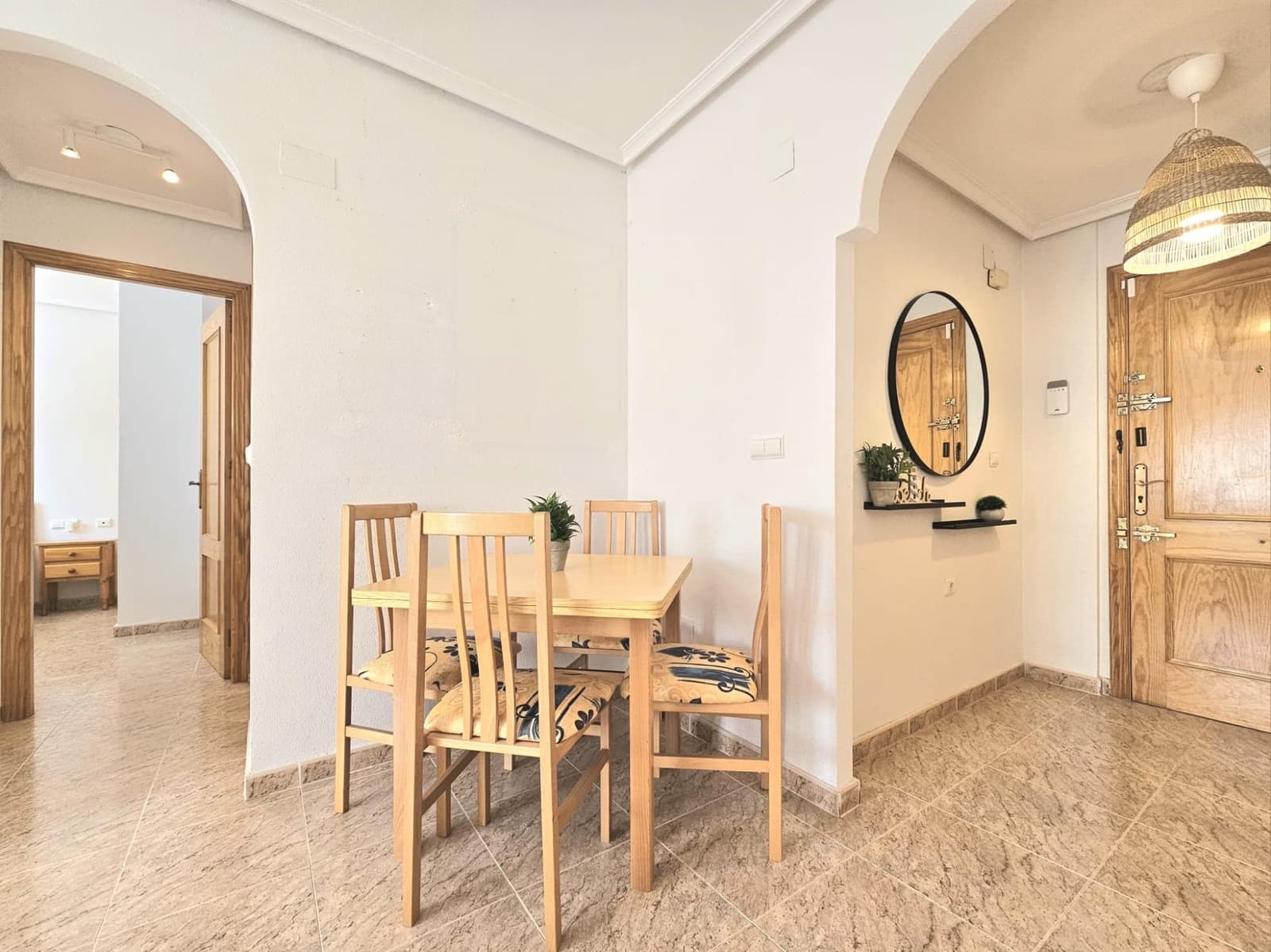 1 Zimmer Apartment zu verkaufen in Torrevieja - 115.000 € (Ref: 9720098)