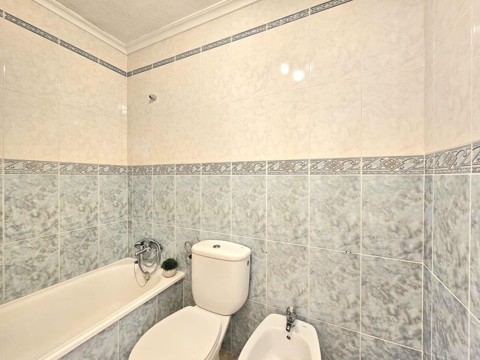 1 Zimmer Apartment zu verkaufen in Torrevieja - 115.000 € (Ref: 9720098)