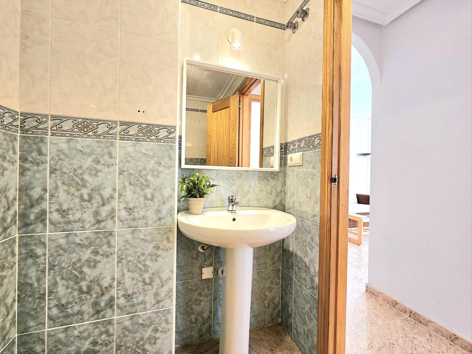 1 Zimmer Apartment zu verkaufen in Torrevieja - 115.000 € (Ref: 9720098)