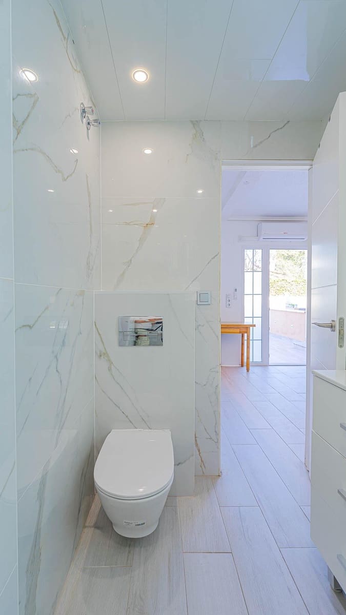 Bungalow à vendre à Torrevieja avec piscine - 94 999 € (Ref: 9721810)