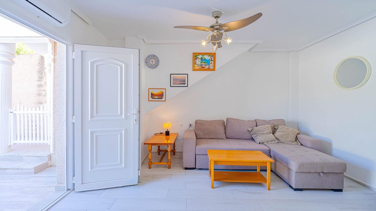 Bungalow à vendre à Torrevieja avec piscine - 94 999 € (Ref: 9721810)