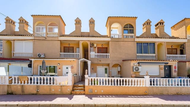 Bungalow for sale in Los Balcones - Los Altos, Torrevieja with pool - € 94,999 (Ref: 9721810)