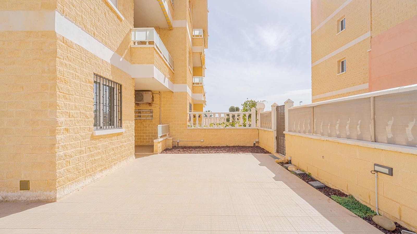 2 chambre Appartement à vendre à Aguas Nuevas avec piscine - 159 999 € (Ref: 9721812)