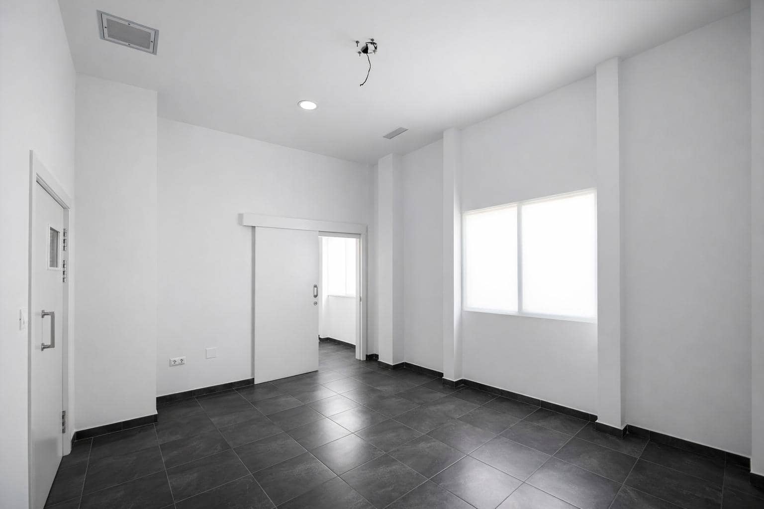 5 bedroom Commercial for sale in Alfaz del Pi / L'Alfas del Pi - € 350,000 (Ref: 9729345)