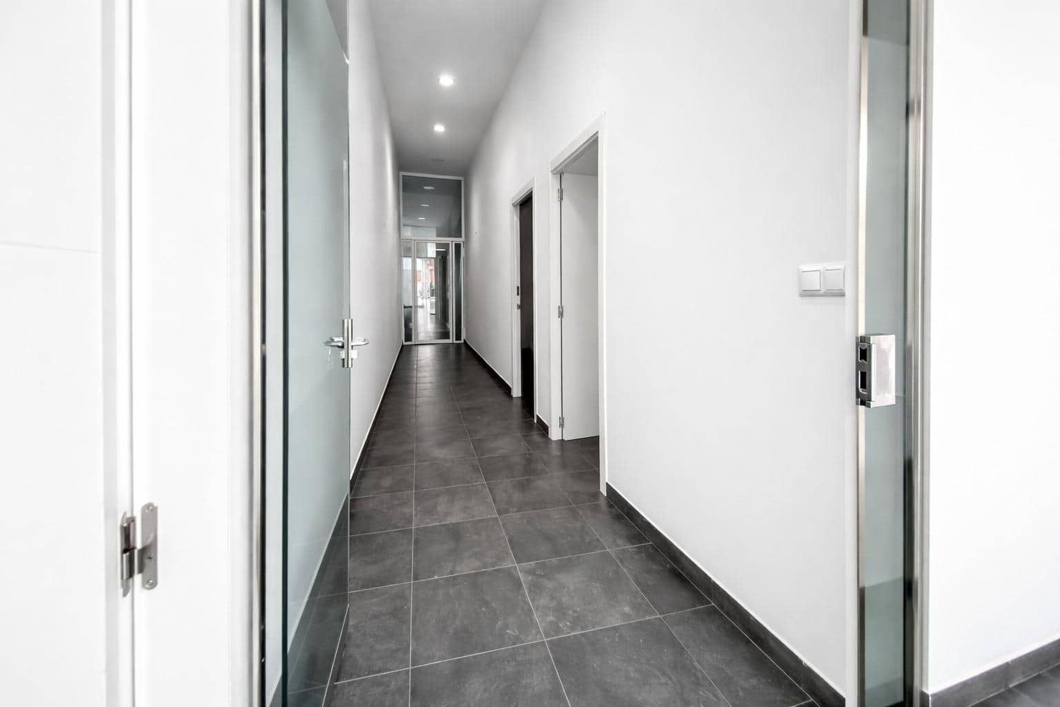 5 bedroom Commercial for sale in Alfaz del Pi / L'Alfas del Pi - € 350,000 (Ref: 9729345)