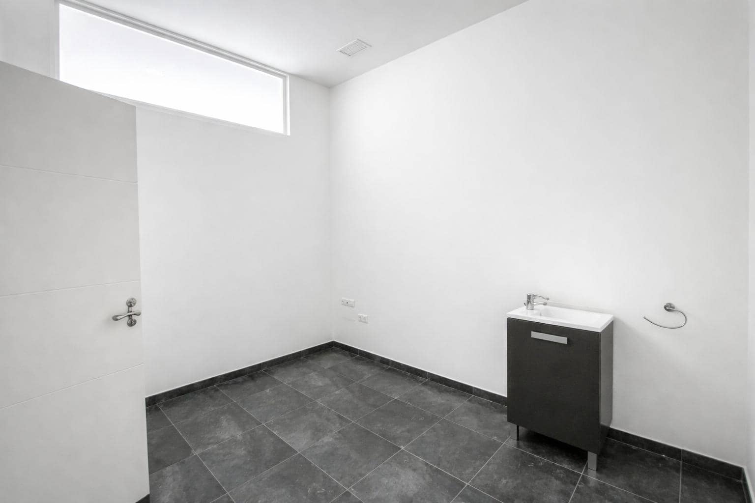 5 soveværelse Erhverv til salg i Alfaz del Pi / L'Alfas del Pi - € 340.000 (Ref: 9729345)
