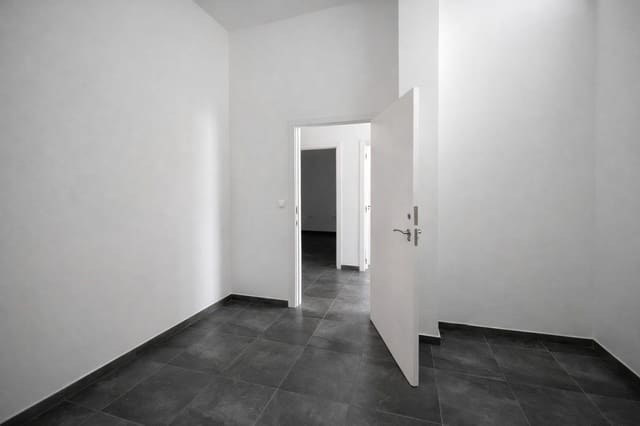 5 soveværelse Erhverv til salg i Albir, Alfaz del Pi / L'Alfàs del Pi - € 350.000 (Ref: 9729345)