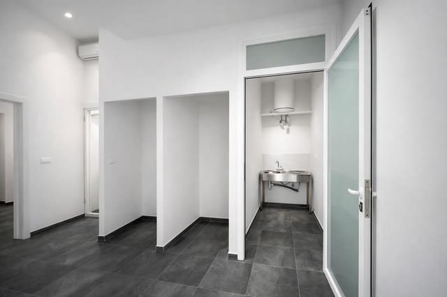 5 soveværelse Erhverv til salg i Albir, Alfaz del Pi / L'Alfàs del Pi - € 350.000 (Ref: 9729345)