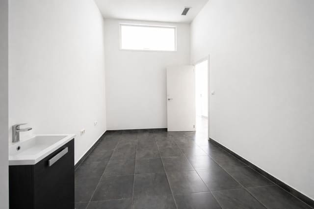 5 soveværelse Erhverv til salg i Albir, Alfaz del Pi / L'Alfàs del Pi - € 350.000 (Ref: 9729345)