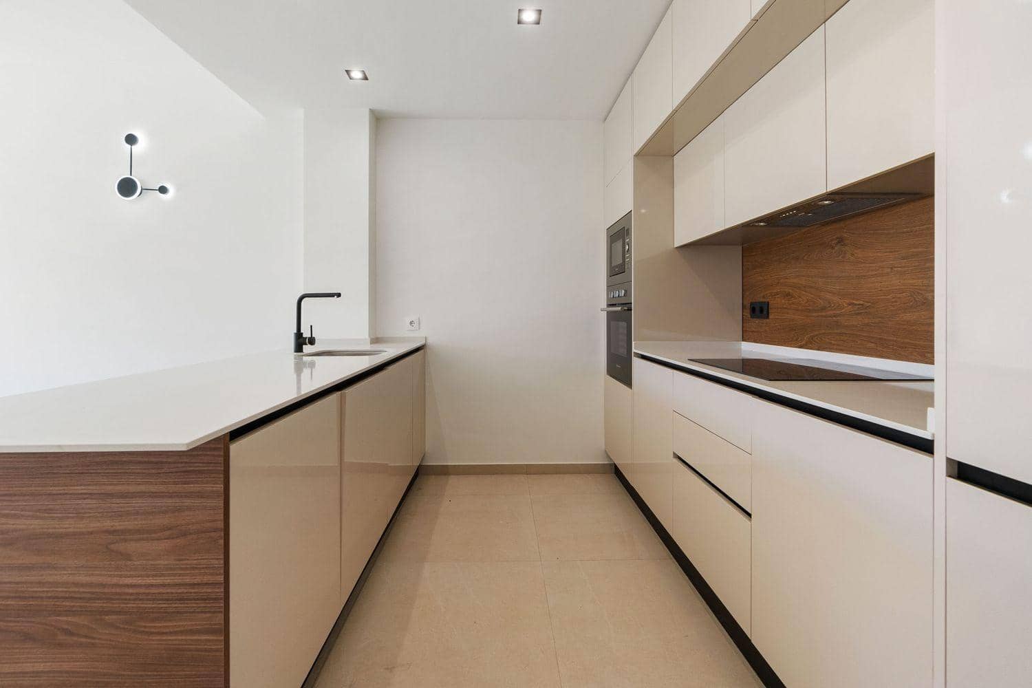 2 quarto Apartamento para venda em La Veleta com piscina - 350 000 € (Ref: 9735685)