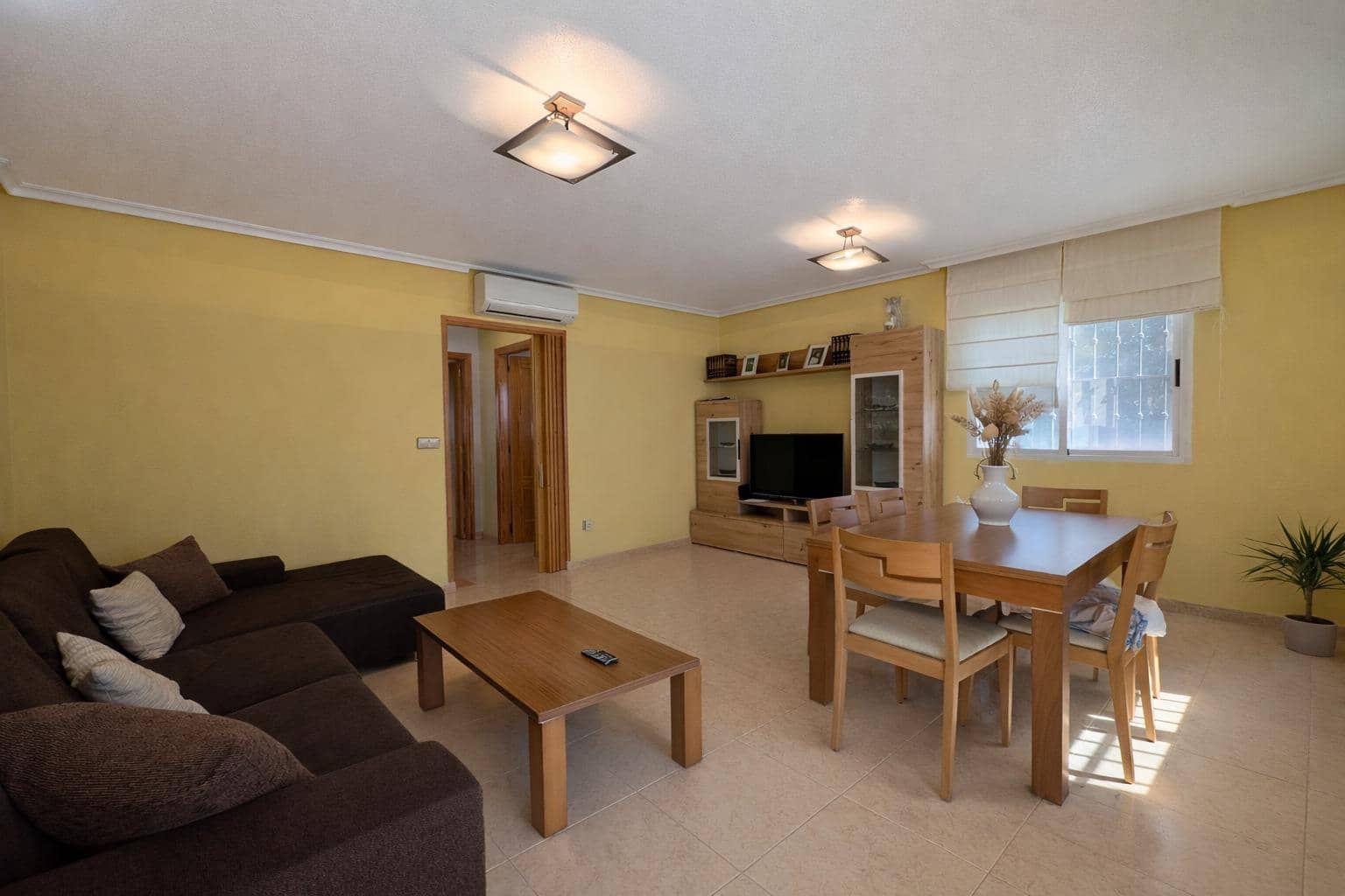 3 bedroom Villa for sale in Rojales with garage - € 235,000 (Ref: 9735687)