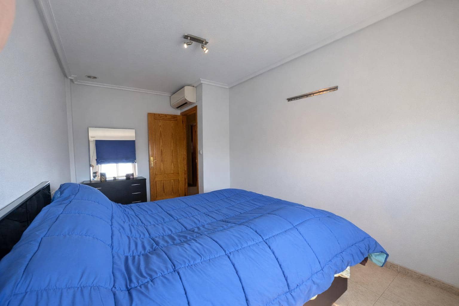 3 bedroom Villa for sale in Rojales with garage - € 235,000 (Ref: 9735687)