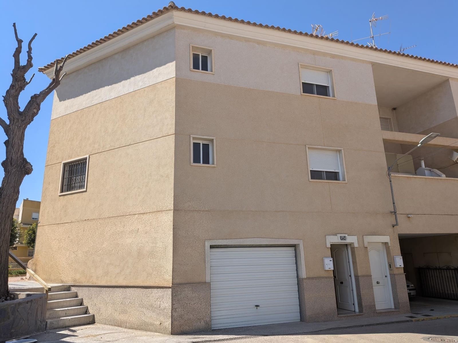 3 bedroom Villa for sale in Rojales with garage - € 235,000 (Ref: 9735687)