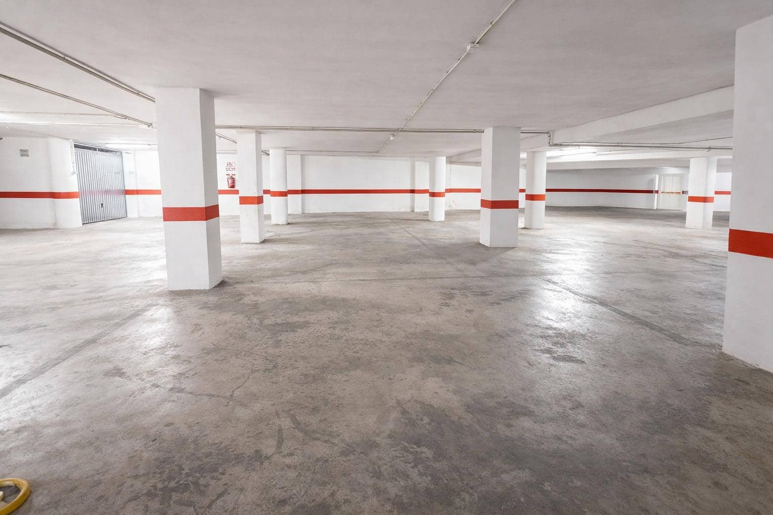 Garaje en Torrevieja en venta - 14.999 € (Ref: 9741841)