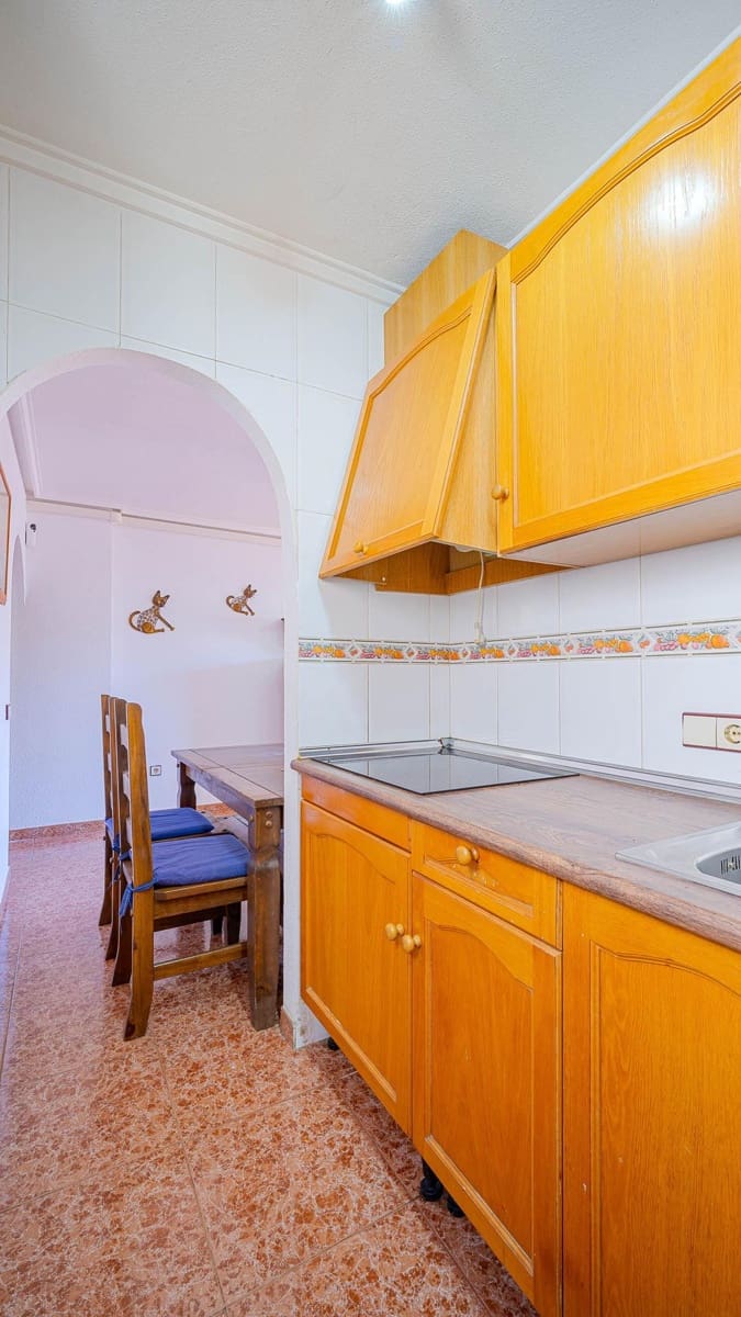 Ático de 2 habitaciones en Torrevieja en venta con piscina - 134.999 € (Ref: 9741843)