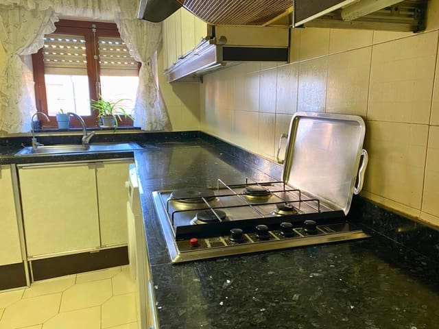 4 bedroom Townhouse for sale in Ibi - € 350,000 (Ref: 9743167)