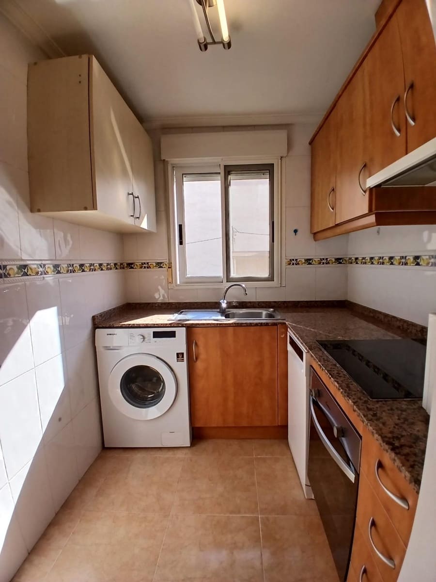 Apartamento de 2 habitaciones en Torrevieja en venta - 187.000 € (Ref: 9745312)