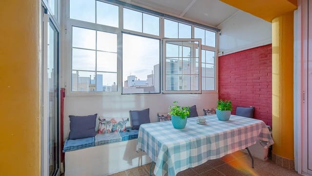 2 bedroom Penthouse for sale in Centro, Torrevieja with garage - € 239,999 (Ref: 9762088)