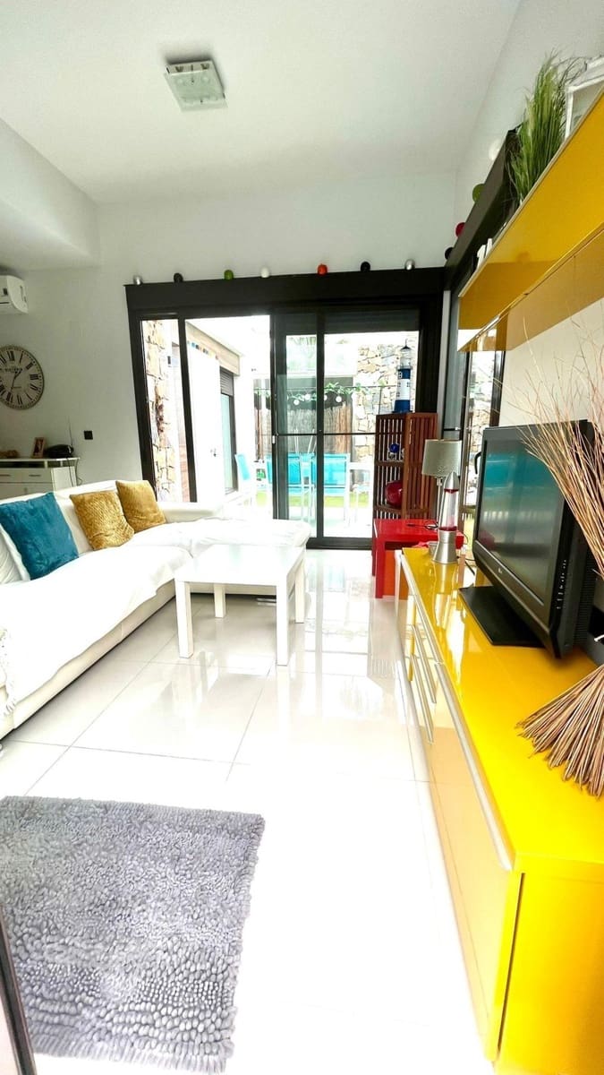 2 quarto Moradia para venda em Orihuela Costa com piscina - 299 900 € (Ref: 9778283)