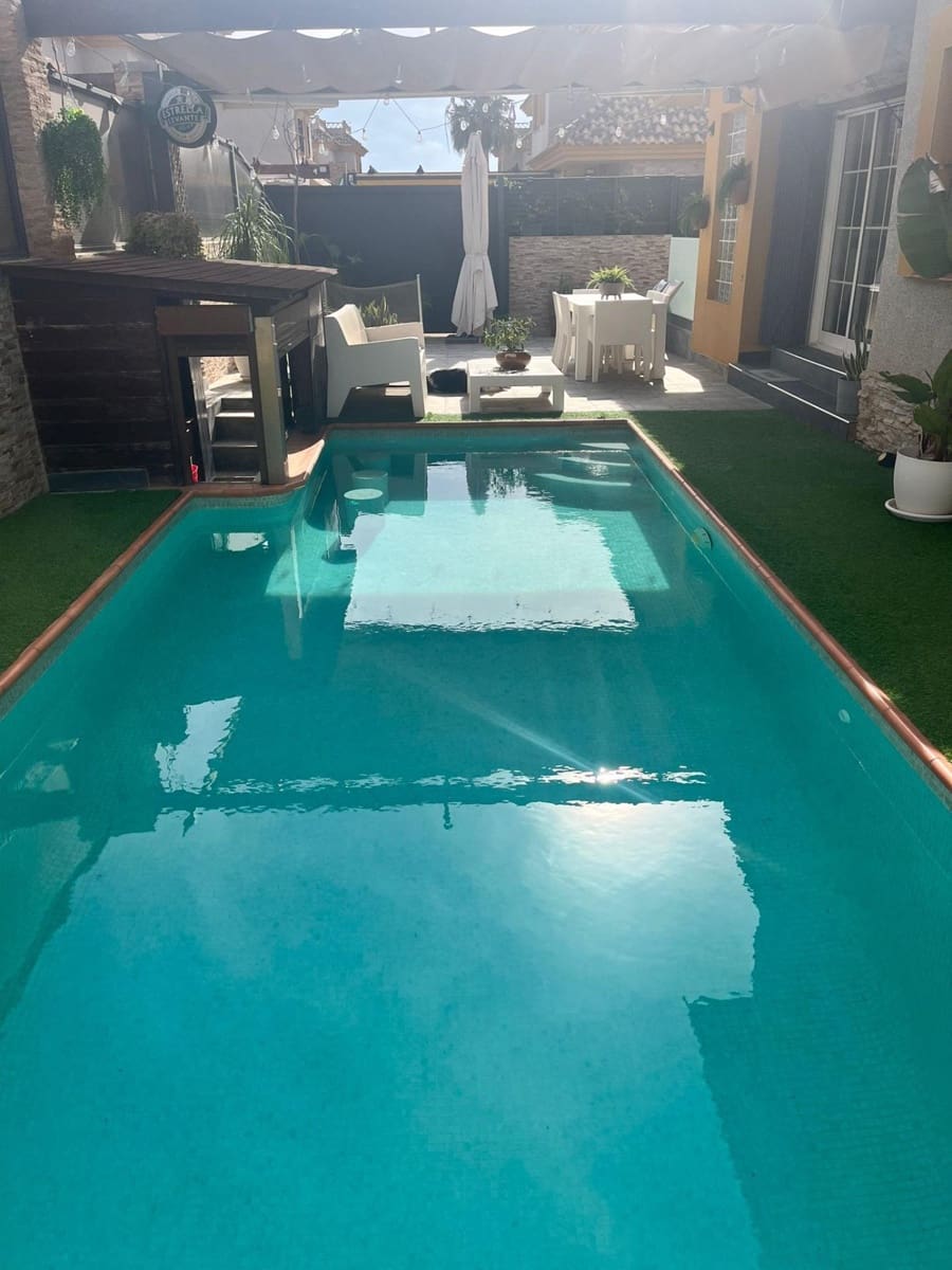 3 camera da letto Villetta a Schiera in vendita in Los Montesinos con piscina - 385.000 € (Rif: 9780702)