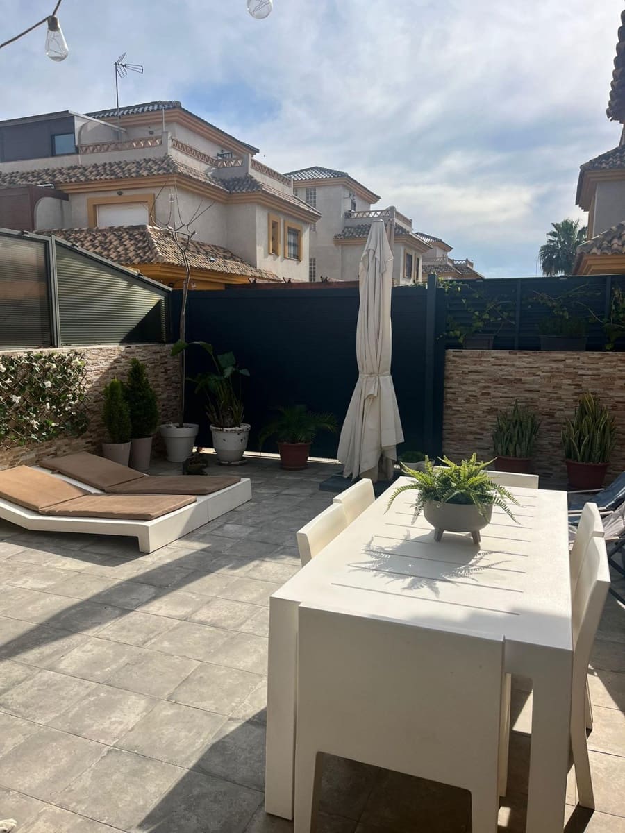 3 camera da letto Villetta a Schiera in vendita in Los Montesinos con piscina - 385.000 € (Rif: 9780702)