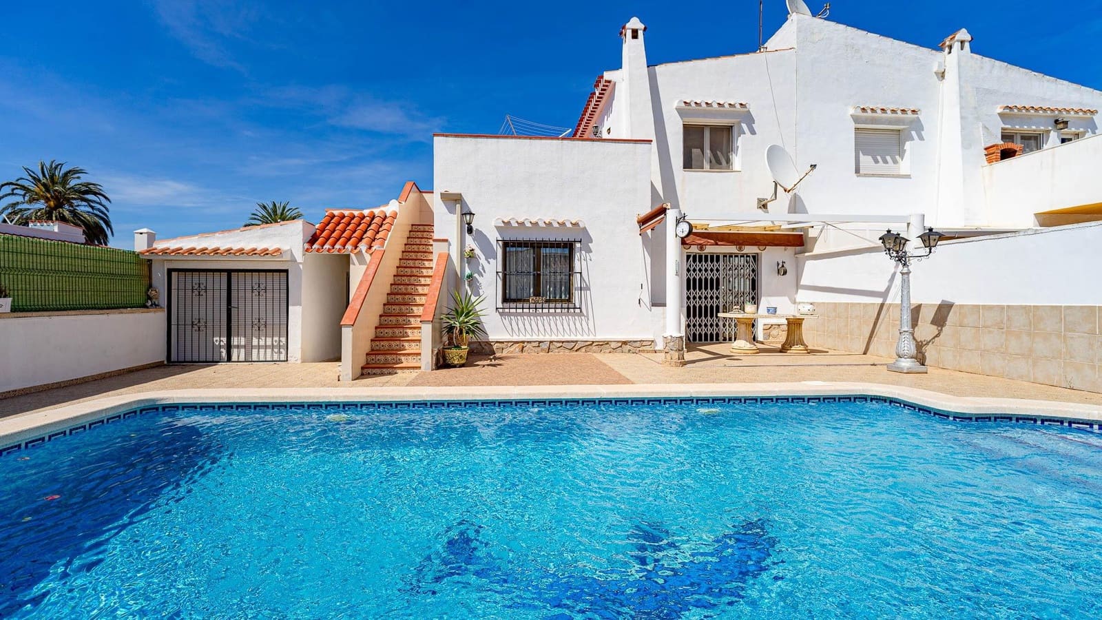 4 bedroom Semi-detached Villa for sale in Paraje Natural with pool garage - € 339,999 (Ref: 9794768)