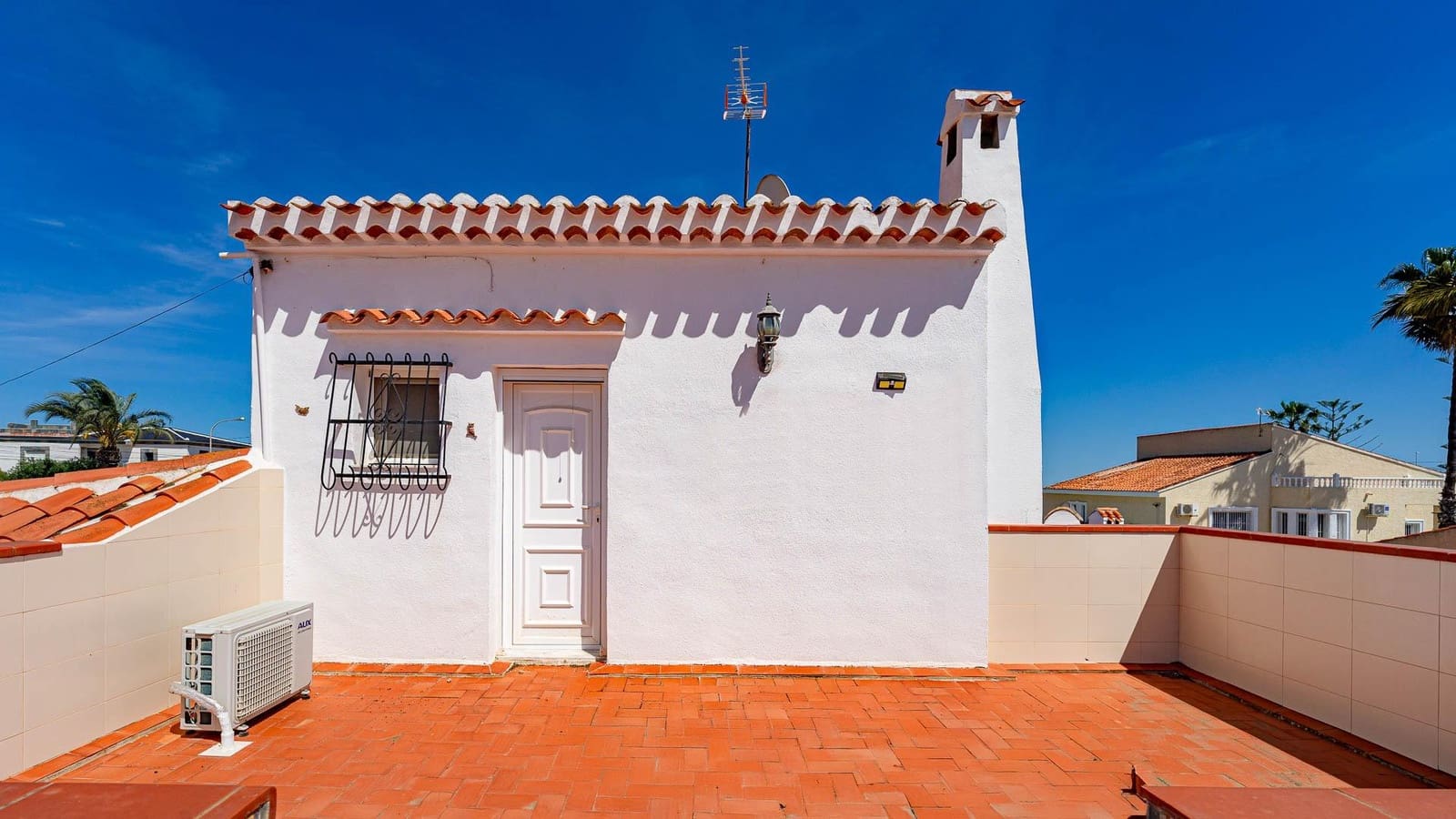 4 bedroom Semi-detached Villa for sale in Paraje Natural with pool garage - € 339,999 (Ref: 9794768)