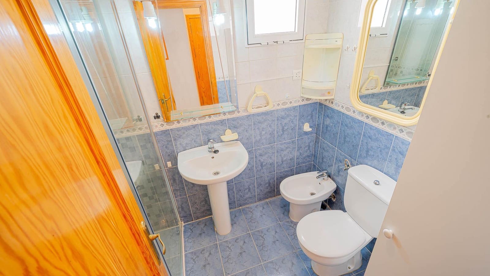 2 soveværelse Lejlighed til salg i Torrevieja med garage - € 144.999 (Ref: 9794770)