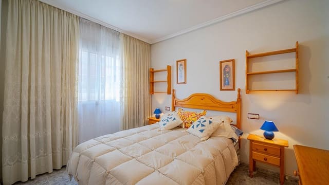 2 soveværelse Lejlighed til salg i Centro, Torrevieja med garage - € 144.999 (Ref: 9794770)