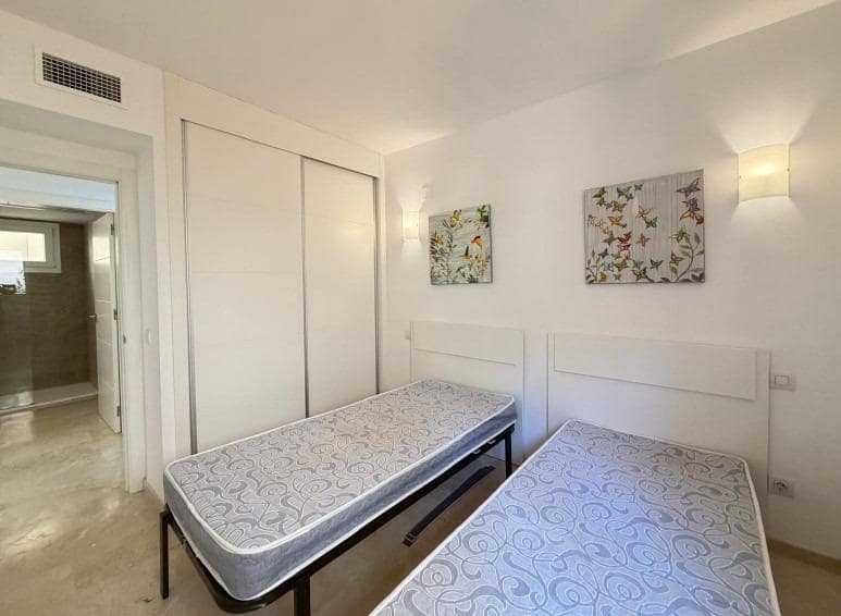 3 soverom Leilighet til salgs i Punta Prima med svømmebasseng garasje - € 289 000 (Ref: 9797242)