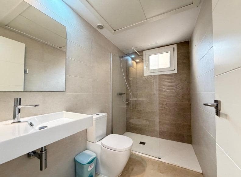 3 soverom Leilighet til salgs i Punta Prima med svømmebasseng garasje - € 289 000 (Ref: 9797242)