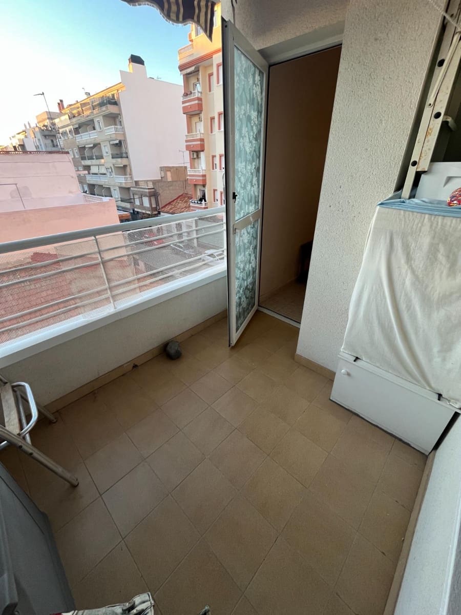 3 sovrum Lägenhet till salu i Torrevieja - 199 999 € (Ref: 9799396)