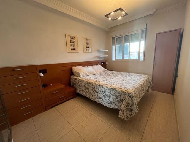 3 soveværelse Lejlighed til salg i Centro, Torrevieja - € 199.999 (Ref: 9799396)