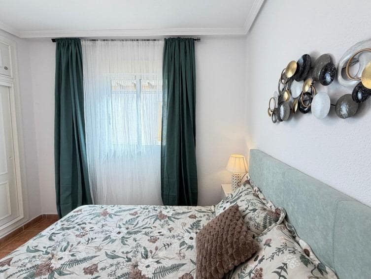 Apartamento de 3 habitaciones en Orihuela Costa en venta con piscina - 259.900 € (Ref: 9799398)