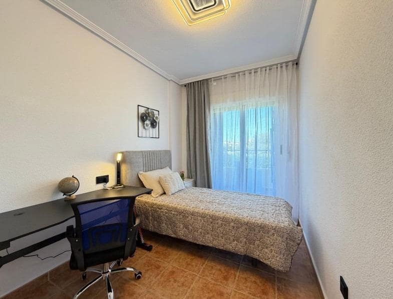 Apartamento de 3 habitaciones en Orihuela Costa en venta con piscina - 259.900 € (Ref: 9799398)