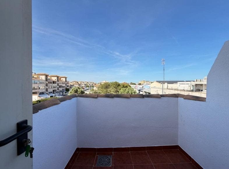 Apartamento de 3 habitaciones en Orihuela Costa en venta con piscina - 259.900 € (Ref: 9799398)