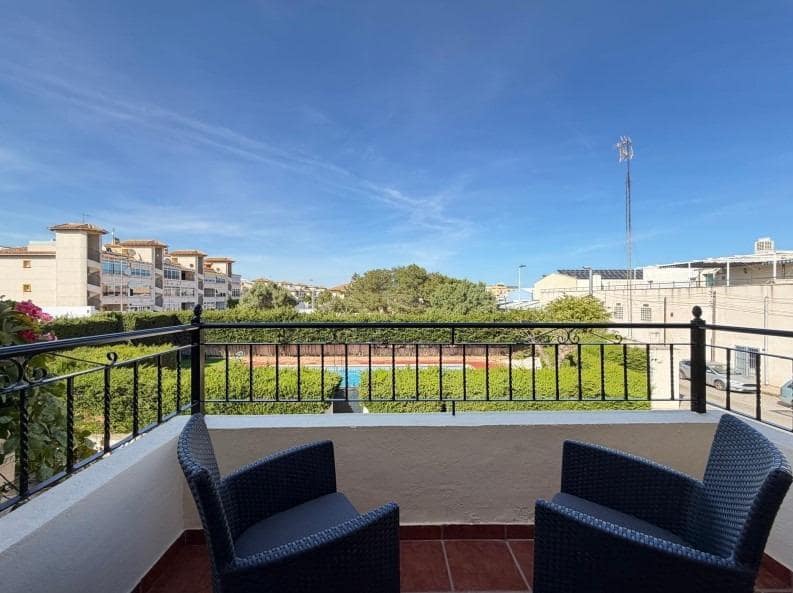 Apartamento de 3 habitaciones en Orihuela Costa en venta con piscina - 259.900 € (Ref: 9799398)