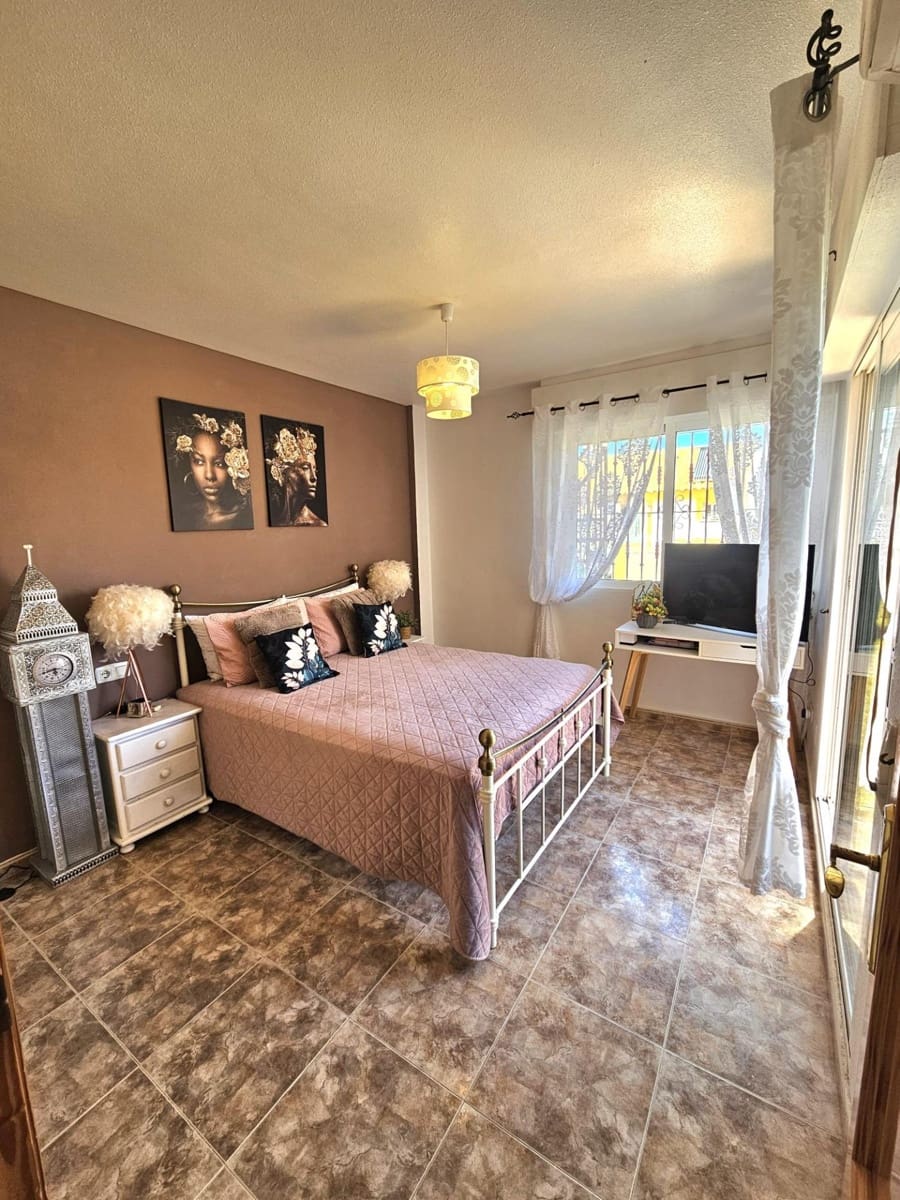 3 slaapkamer Appartement te koop in La Florida met zwembad - € 189.000 (Ref: 9800647)