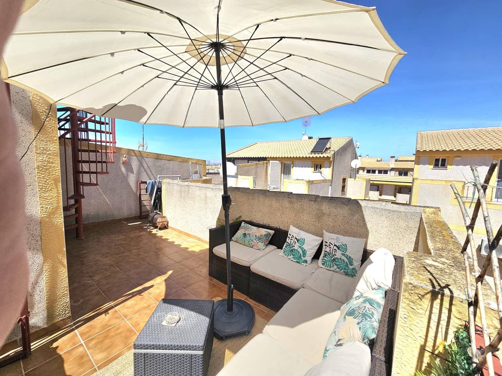 3 slaapkamer Appartement te koop in La Florida met zwembad - € 189.000 (Ref: 9800647)