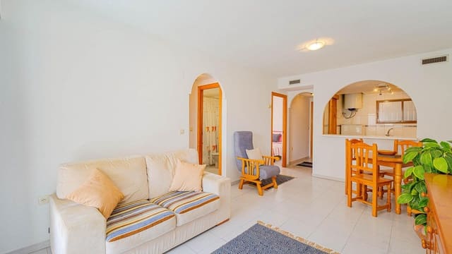 2 slaapkamer Appartement te koop in Parque de las Naciones, Torrevieja met zwembad - € 140.000 (Ref: 9812248)