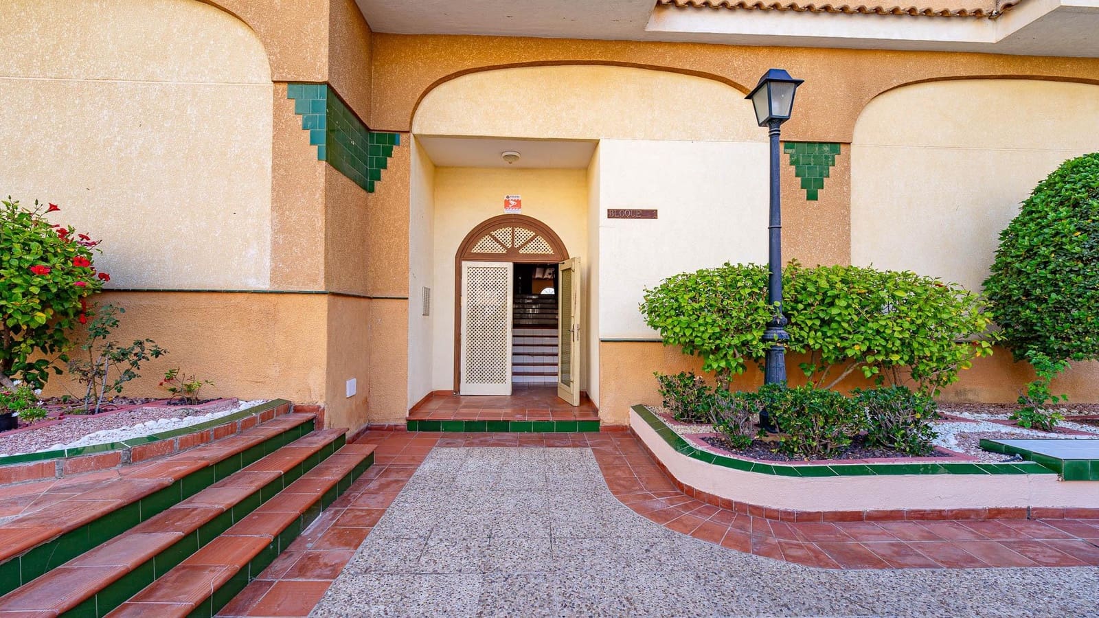 2 slaapkamer Appartement te koop in Torrevieja met zwembad - € 140.000 (Ref: 9812248)