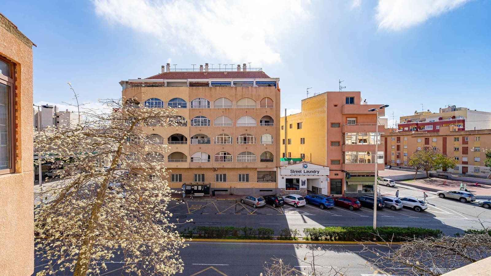 2 slaapkamer Appartement te koop in Torrevieja met zwembad - € 140.000 (Ref: 9812248)
