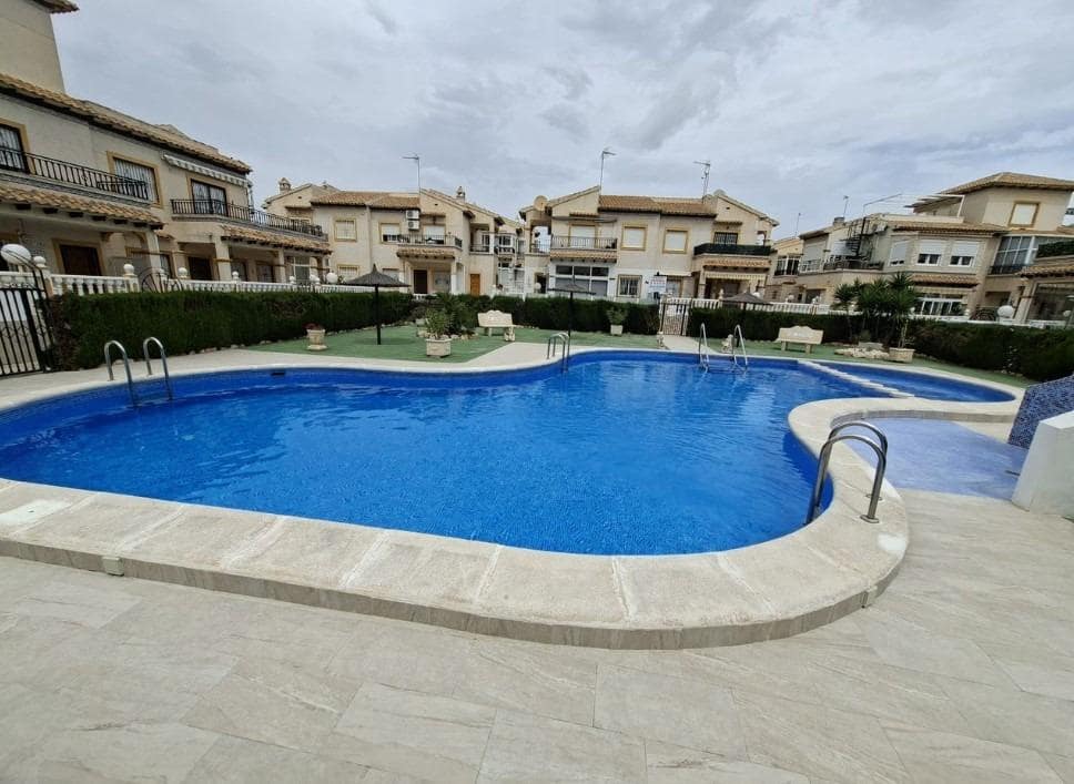 2 camera da letto Bungalow in vendita in Orihuela Costa con piscina - 179.000 € (Rif: 9812249)
