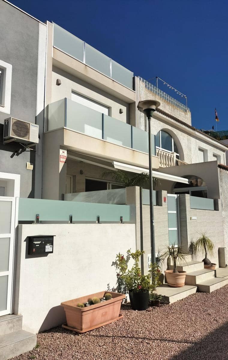 2 soveværelse Rækkehus til salg i Torrevieja - € 219.000 (Ref: 9825391)