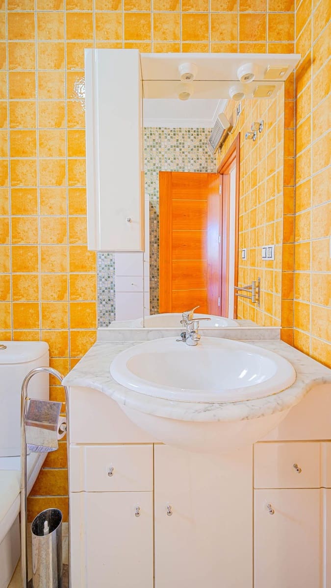 3 bedroom Semi-detached Villa for sale in Aguas Nuevas with pool - € 229,999 (Ref: 9839397)
